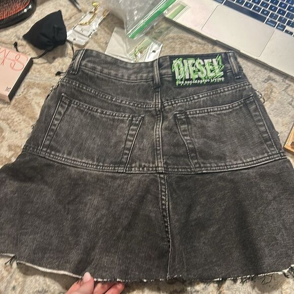 Diesel NWT Mini 5 Pocket Black Denim Skirt De-Bethy Pleated Skirt Size 25 - Picture 10 of 10